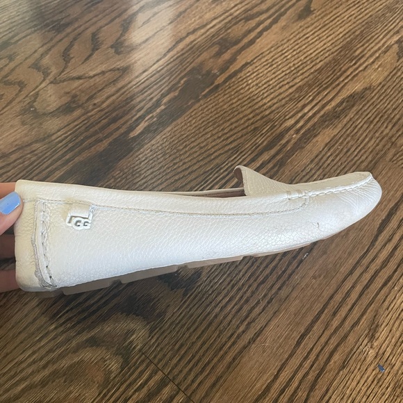 UGG white leather loafers - Picture 3 of 3